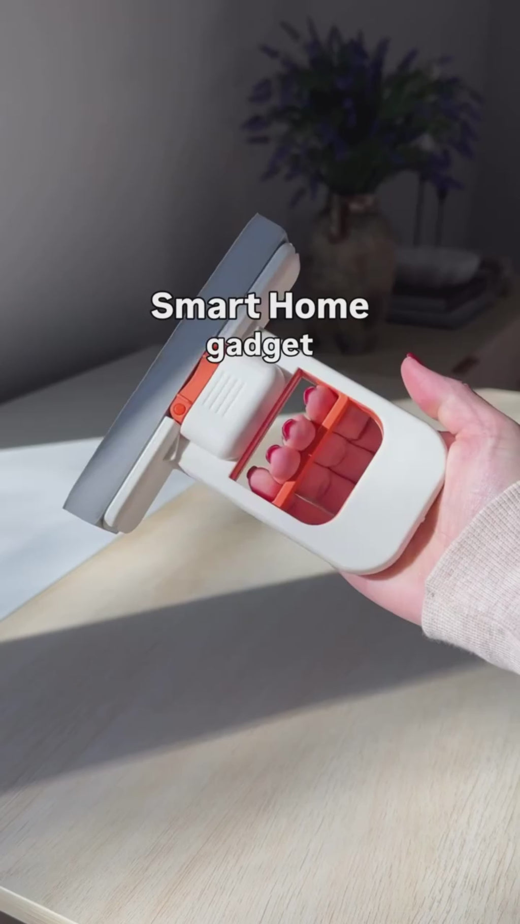 Ecomnest 's Portable Sponge Head for Bathroom Mirrors, Glass, Countertops & Kitchen